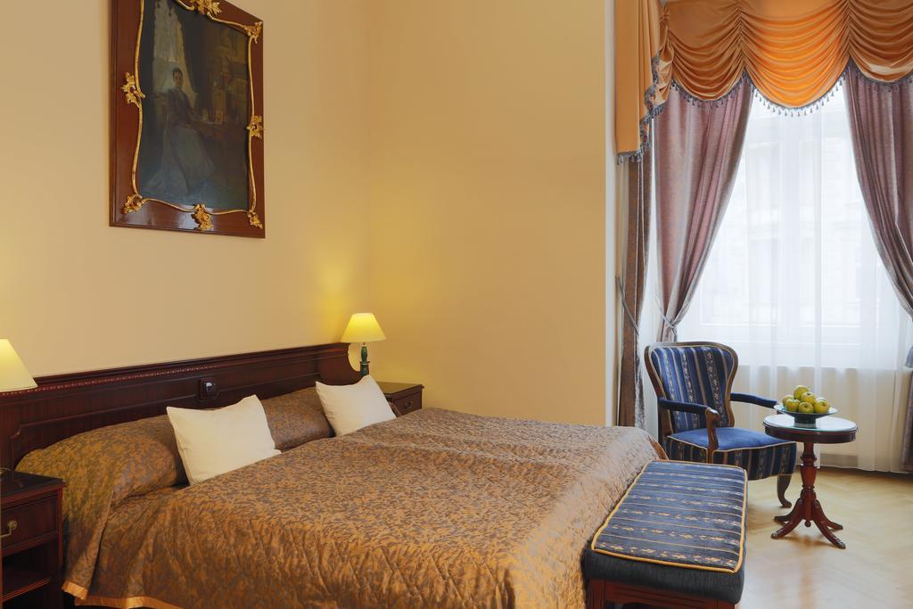 Bristol Vila Tereza Karlsbad Zimmer foto