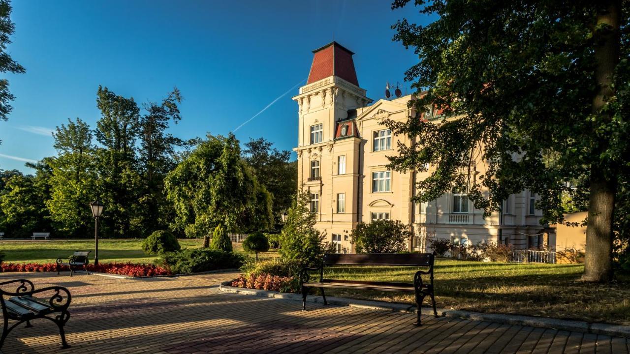 Bristol Vila Tereza Karlsbad Exterior foto